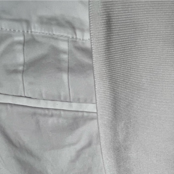 BCBGMaxazria body con skirt winter white bandage pencil skirt lots of spandex - Picture 11 of 12